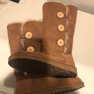 Ugg USA Size 8 boots